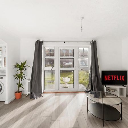 Cozy Luton Town Centre Retreatアパートメント エクステリア 写真